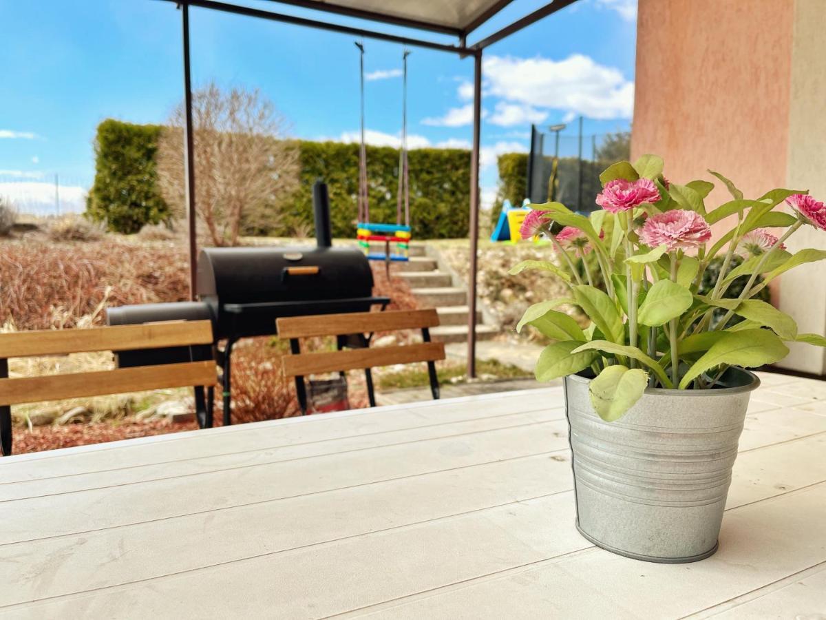 Relax Villa Tatry - Wifi/Tv, Bbq, Billiard Nova Lesna Luaran gambar